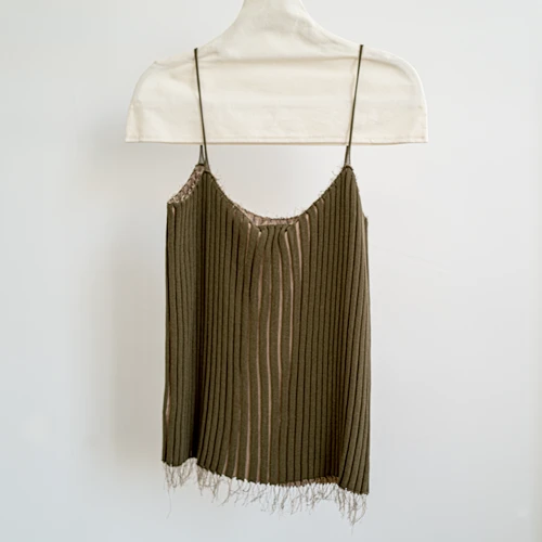 Women's Fitted Sweater Vest