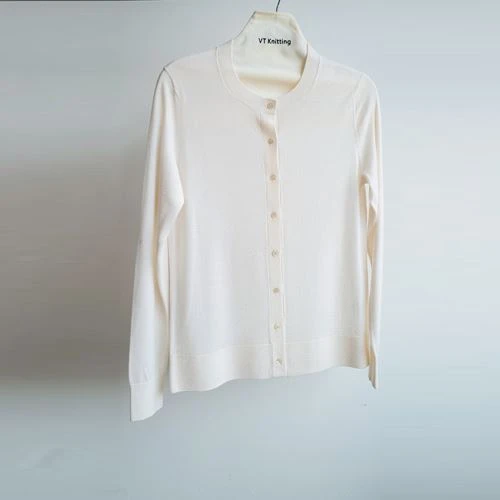 เสื้อคาร์ดิแกนผ้าฝ้ายถักละเอียด