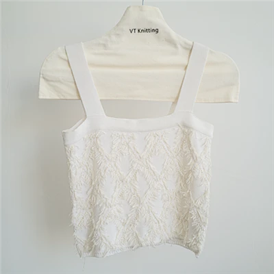 เสื้อสเวตเตอร์ถักแบบครอป