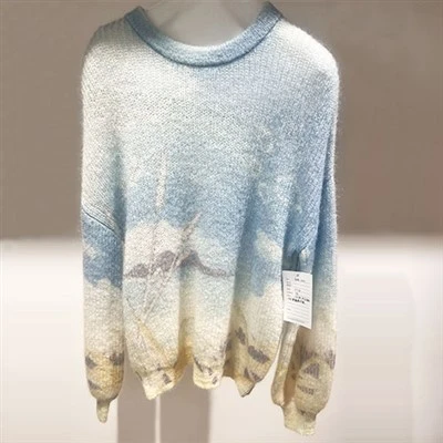 นักออกแบบเสื้อสเวตเตอร์ Cerwneck